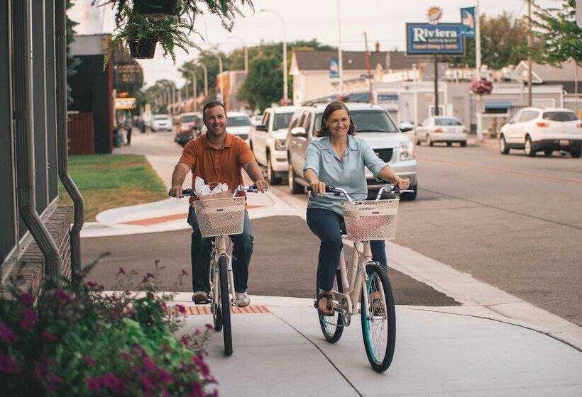 فندق Inn On Water Street