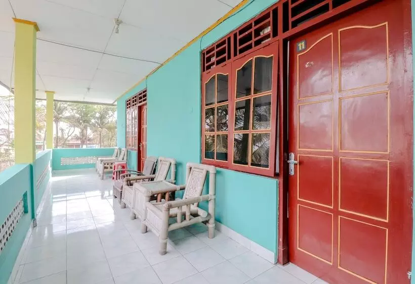 Hotelli Losmen Parikesit