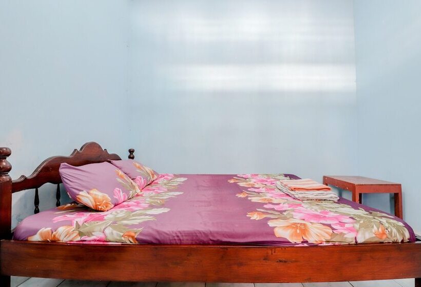 هتل Losmen Parikesit