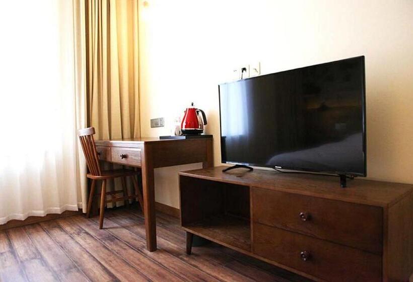 Kaiyue Hotel Zhongshan Road St Michael S Cathedral And Zhanqiao Pier Qingdao