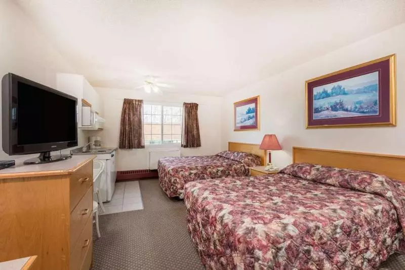 בית מלון כפרי Almada Inn