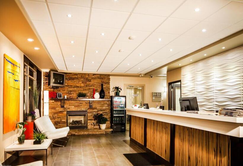 Hotel Coast Osoyoos Beach