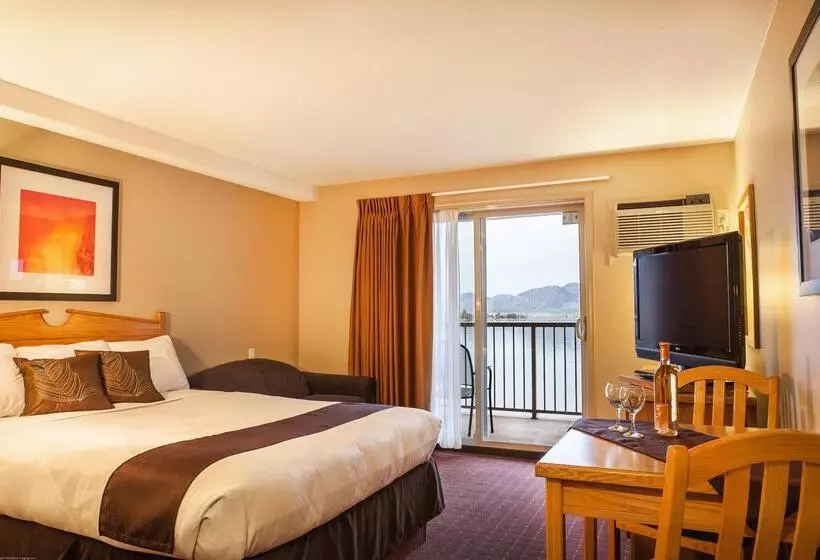 فندق Coast Osoyoos Beach