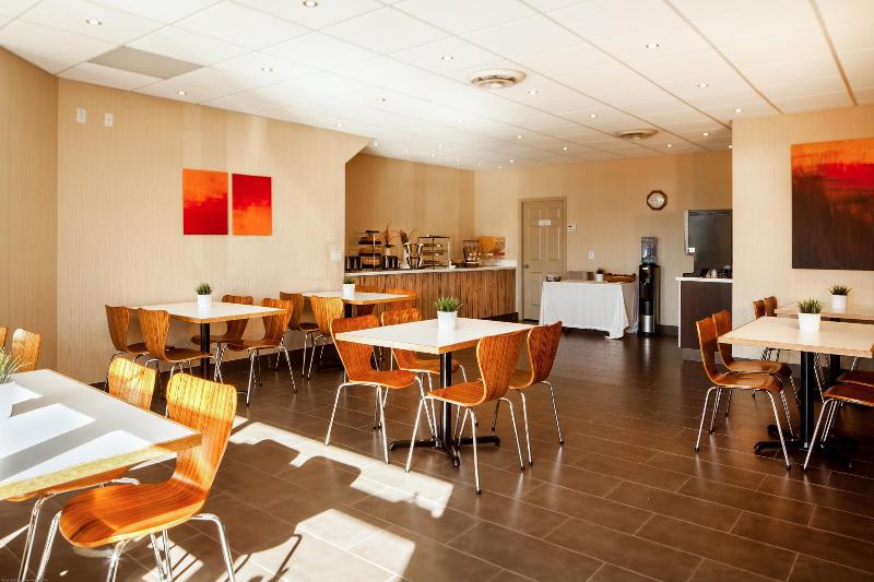 Hotel Coast Osoyoos Beach