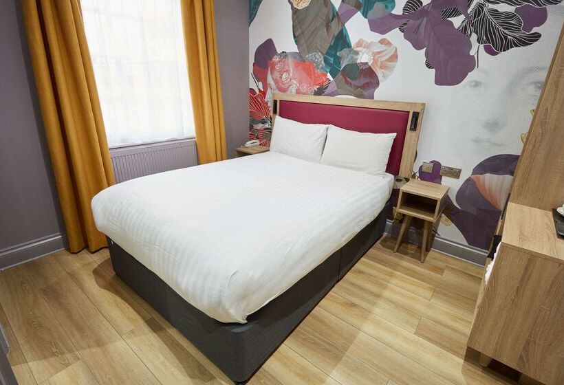 هتل Comfort Inn Victoria