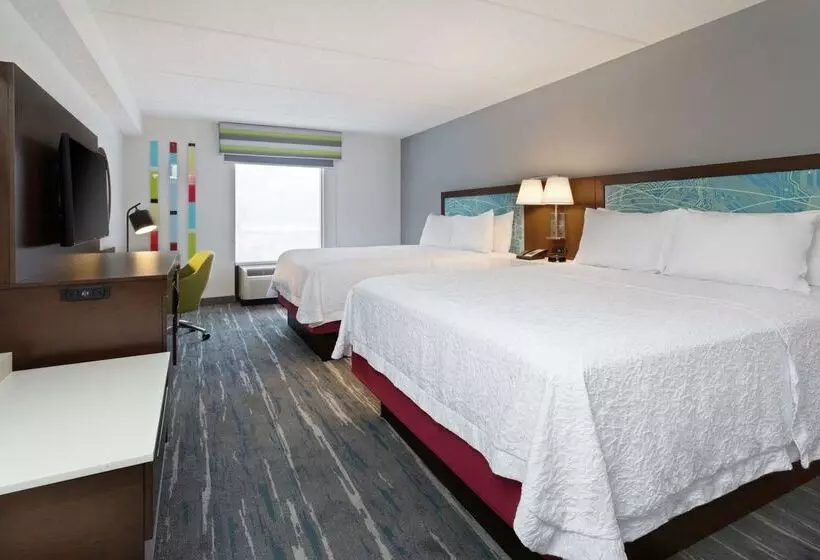 هتل Hampton Inn & Suites Orlando Intl Dr N