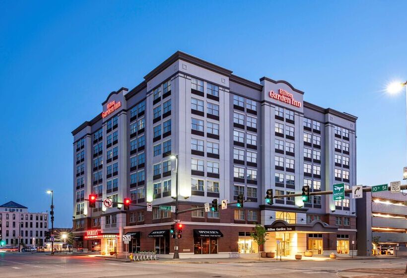 هتل Hilton Garden Inn Omaha Downtown/old Market Area