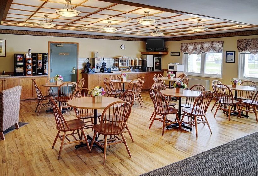 Hotel Lakeview Inns & Suites  Brandon