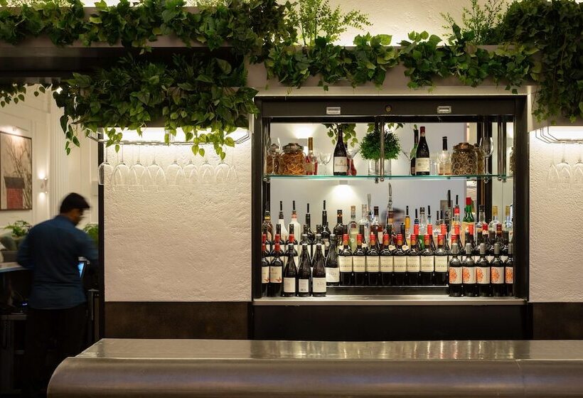 Radisson Blu Hotel, London Euston Square   Formerly Grafton