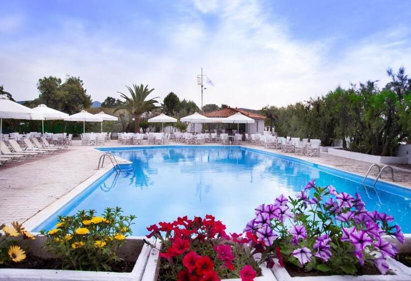 هتل The Grove Seaside