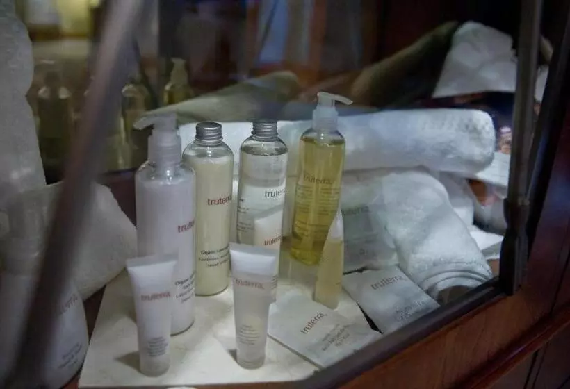 酒店 The Waterside Inn