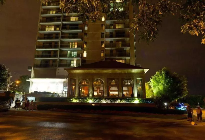 酒店 The Waterside Inn