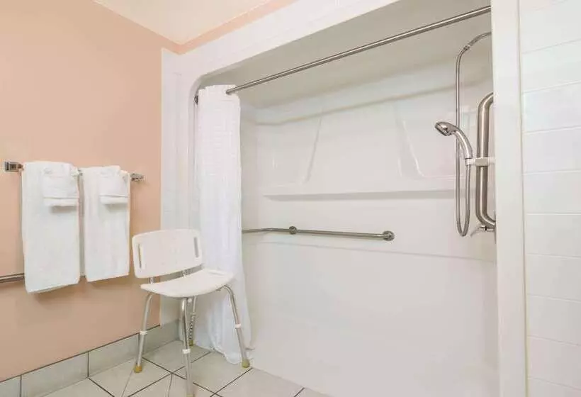 모텔 Super 8 By Wyndham Vermilion Ab