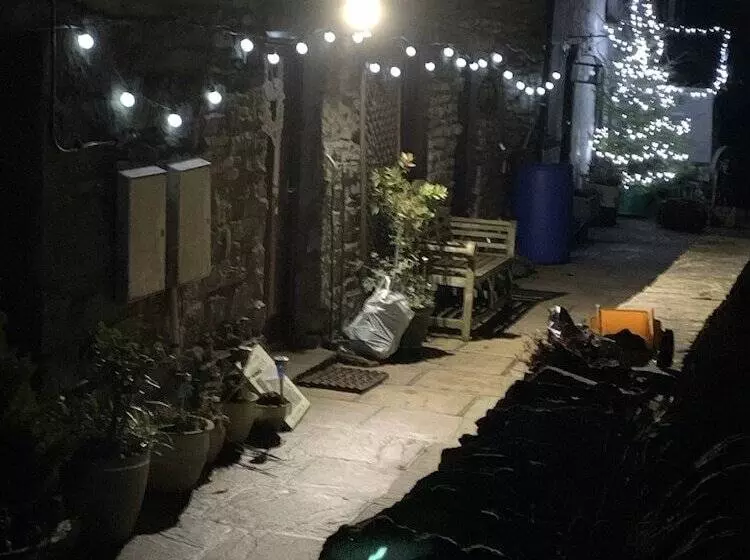 ベッドアンドブレックファースト High Greenside