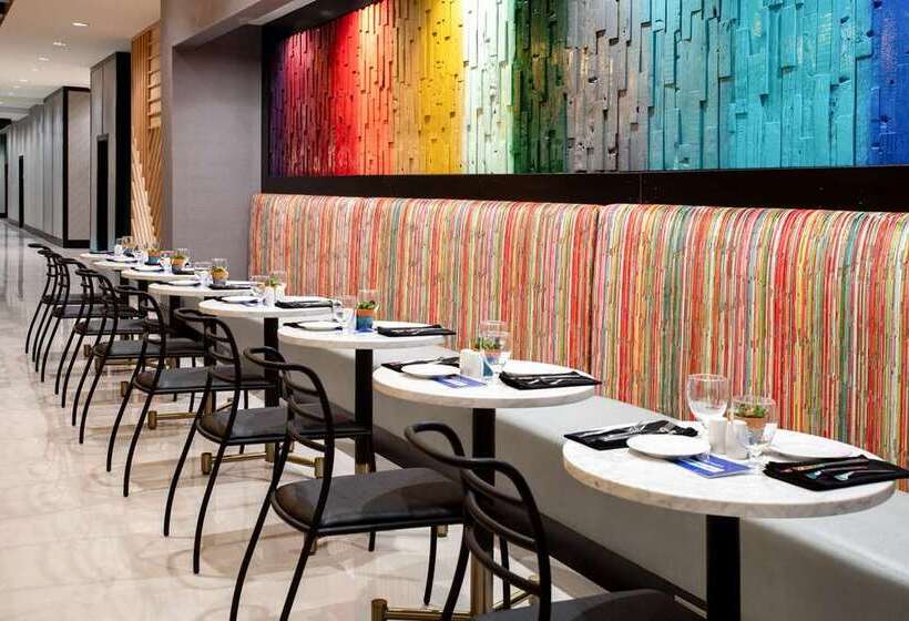 בית מלון כפרי Hilton Garden Inn Hays