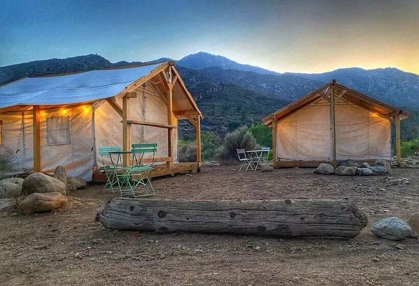 Hotelli Socal Camping