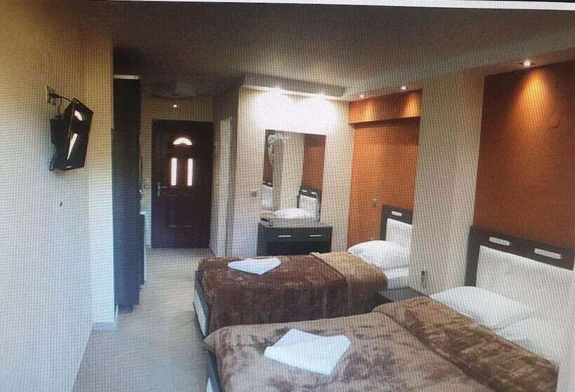 بنسيون House Sartios