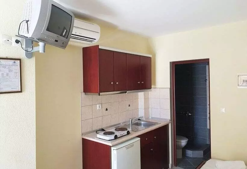 ペンション House Sartios