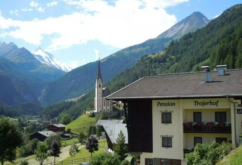 Pension Trojerhof