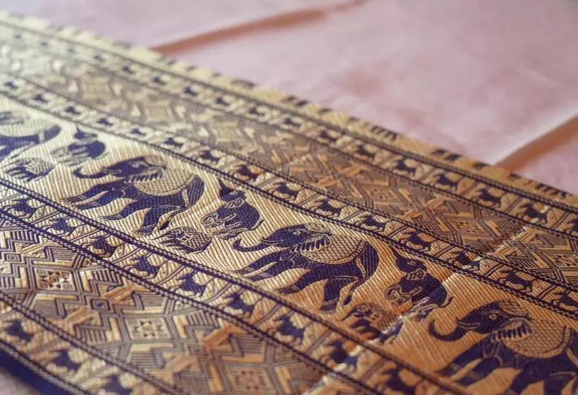 ベッドアンドブレックファースト Casa Alfareros