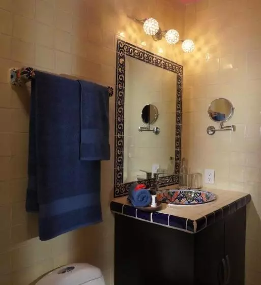 ベッドアンドブレックファースト Casa Alfareros