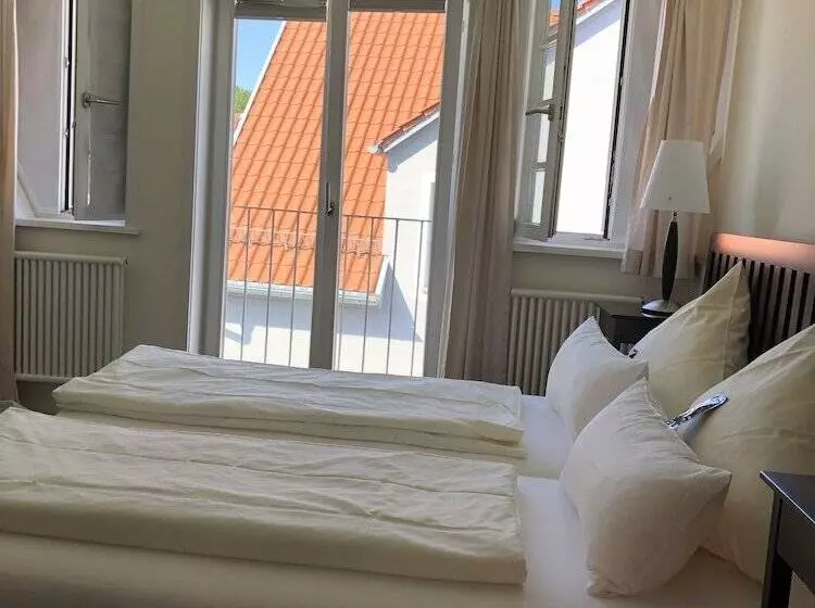 Hotelli Centrinum Altstadt