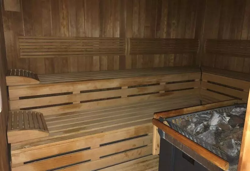 Hotelli Centrinum Altstadt