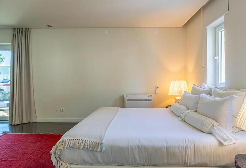 ペンション Kochab Comporta