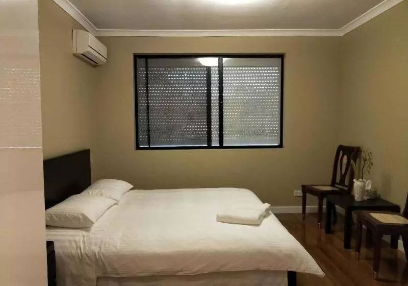 Pensió Perth Lakeside Lodge