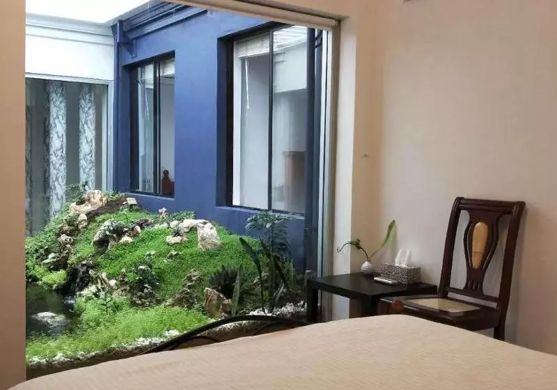 Pensió Perth Lakeside Lodge