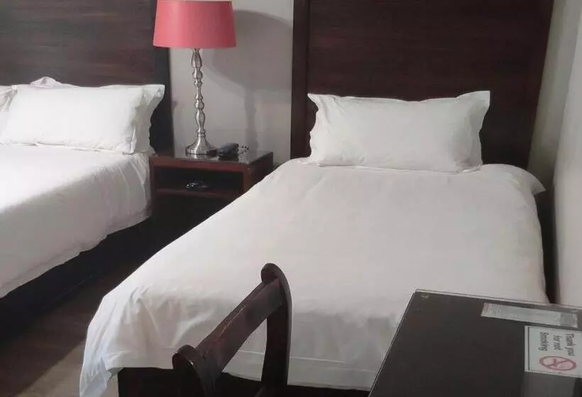 ペンション Hydro Guesthouse