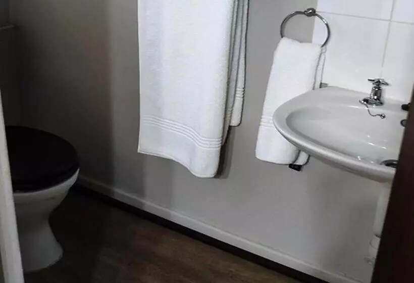 ペンション Hydro Guesthouse