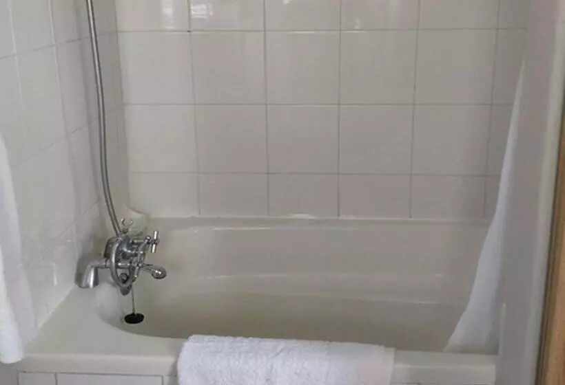 ペンション Hydro Guesthouse