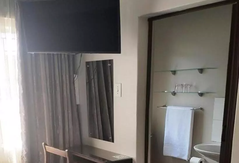 ペンション Hydro Guesthouse