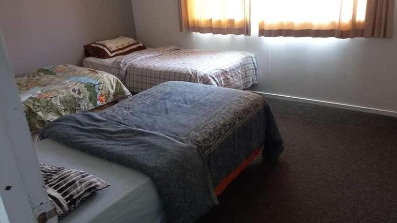 פנסיון Mount Maunganui House