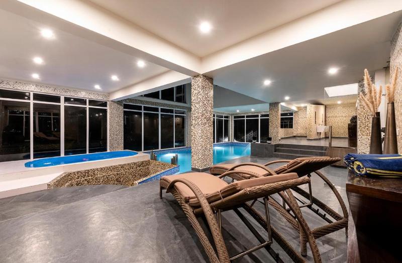 استراحتگاه Justa Mukteshwar Retreat & Spa