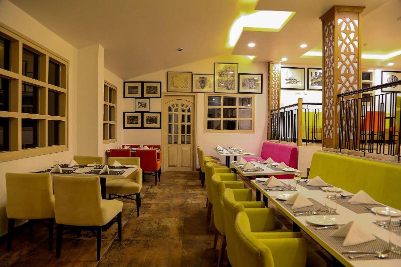 استراحتگاه Justa Mukteshwar Retreat & Spa