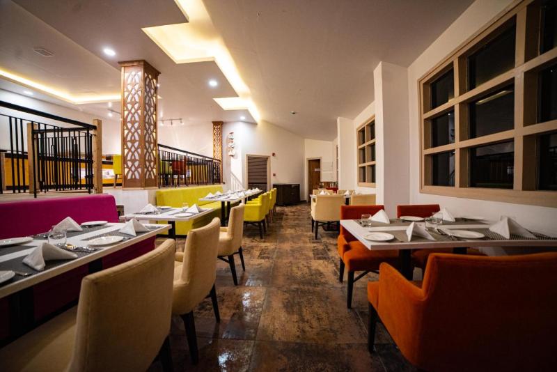 استراحتگاه Justa Mukteshwar Retreat & Spa