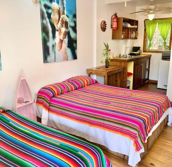 استراحتگاه Seabreeze Inn