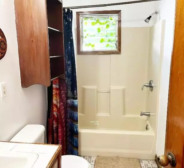 استراحتگاه Seabreeze Inn