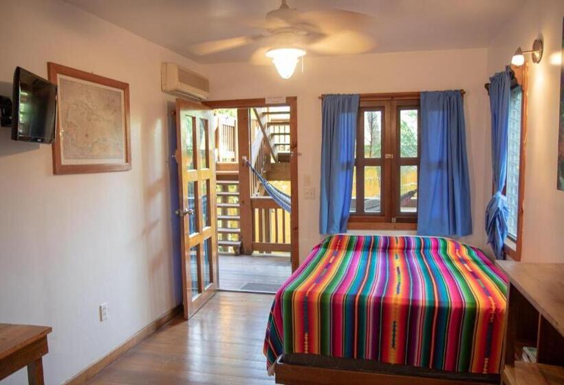 استراحتگاه Seabreeze Inn