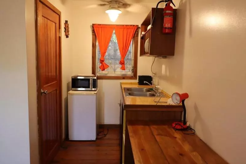 استراحتگاه Seabreeze Inn