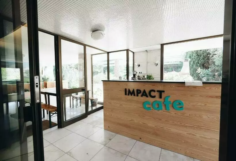 هاستل Impact House Belem