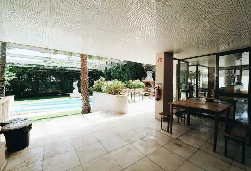 هاستل Impact House Belem