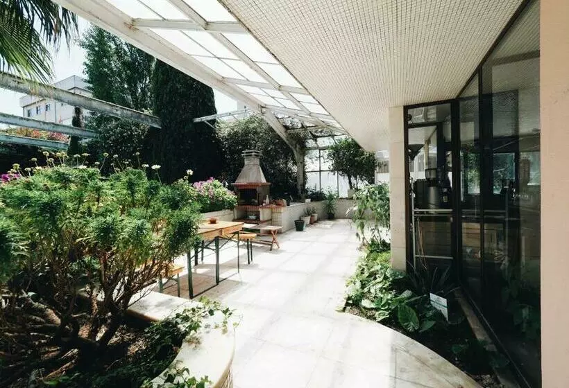 هاستل Impact House Belem