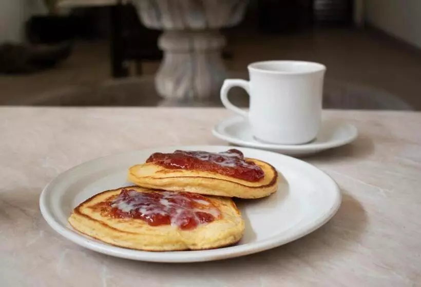 Capital O Hotel Diez