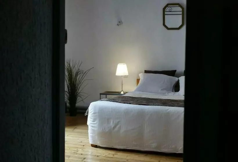 Hotelli Les Oiseaux De Passage