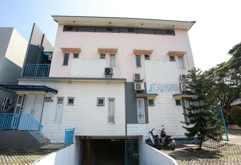 Hotel Oyo 4008 E Paviliun Karawaci