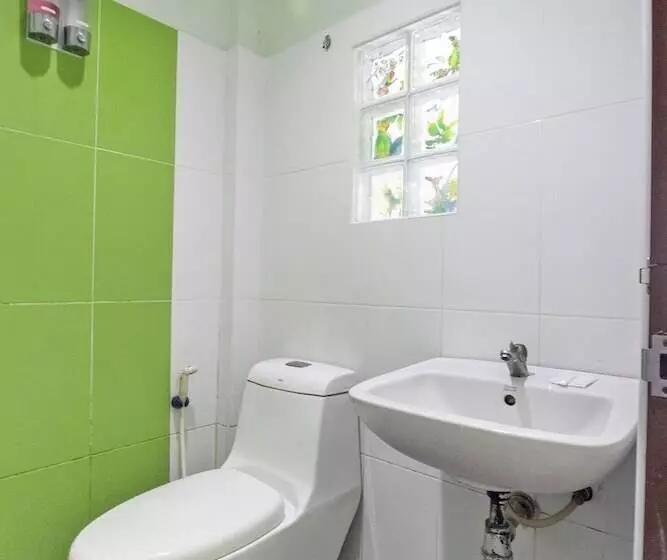 هتل Oyo 75314 Mountain Beach