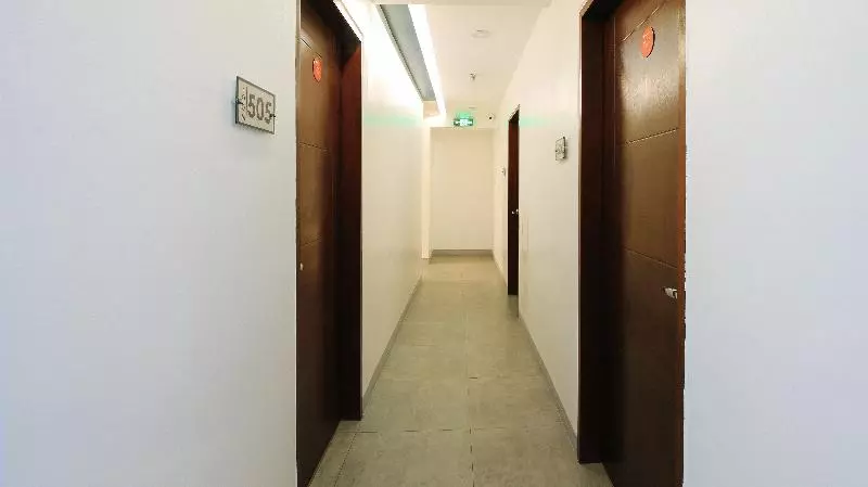 ホテル Reddoorz Plus @ San Marcelino Malate